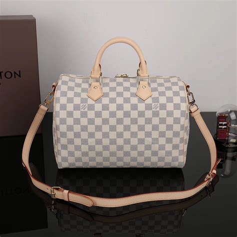 louis vuitton speedy 30 white.